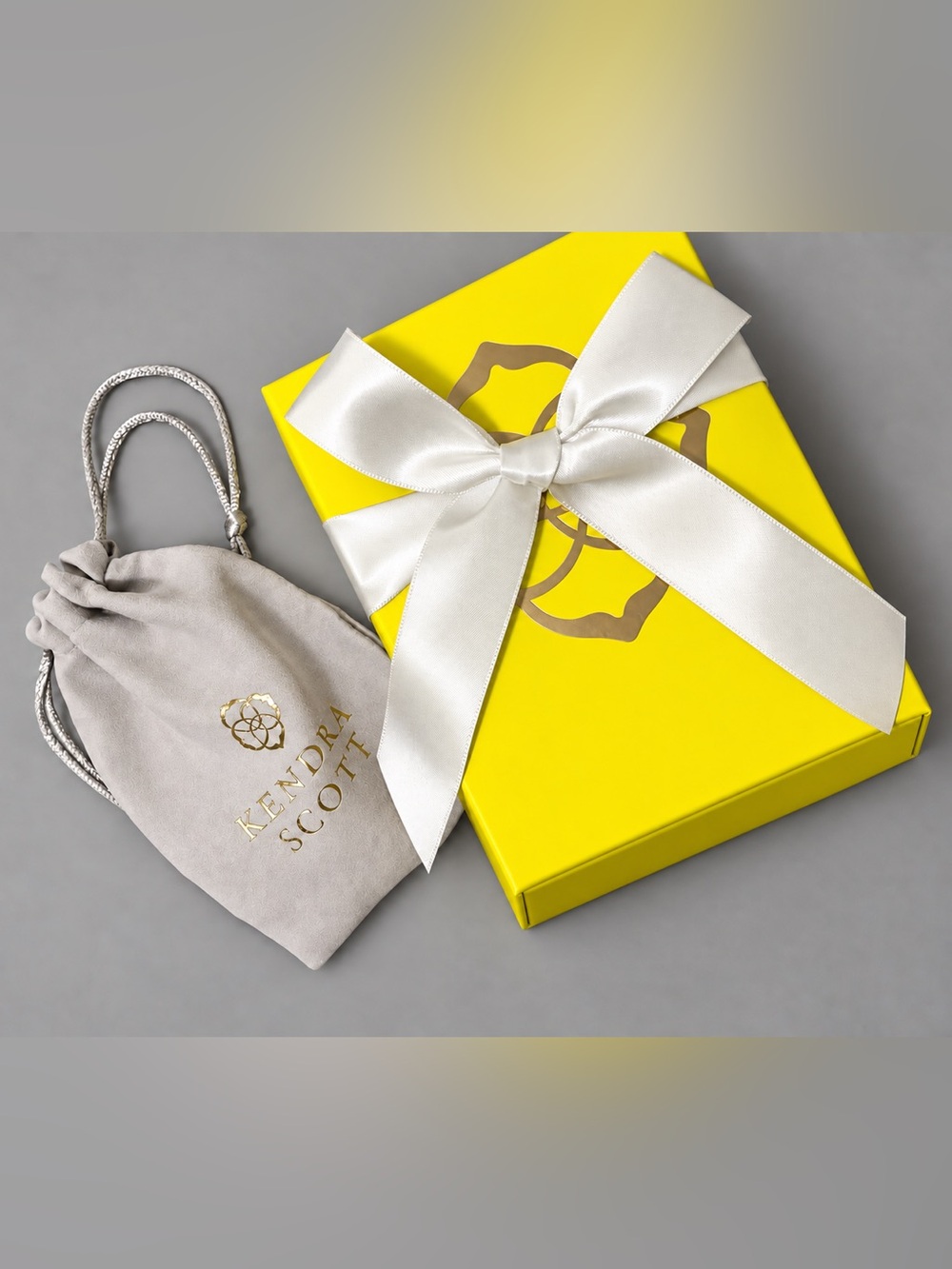 NEW Kendra Scott Kinsley Gold White Crystal Charm Bracelet NWT + Box